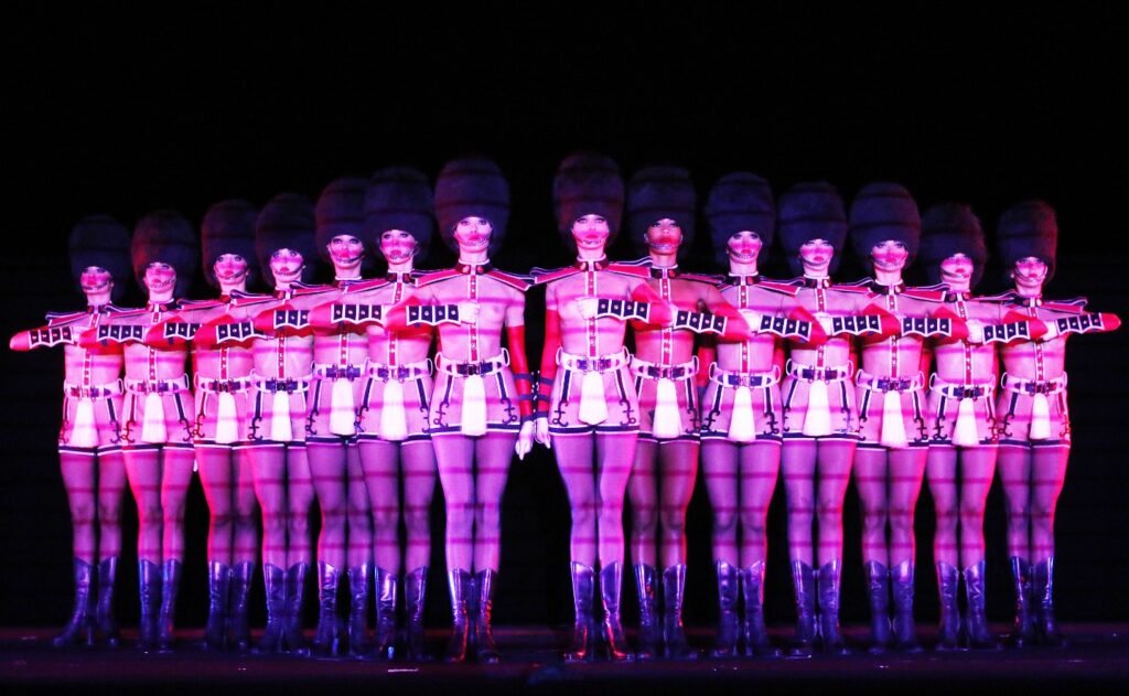 cabarets-crazy-horse