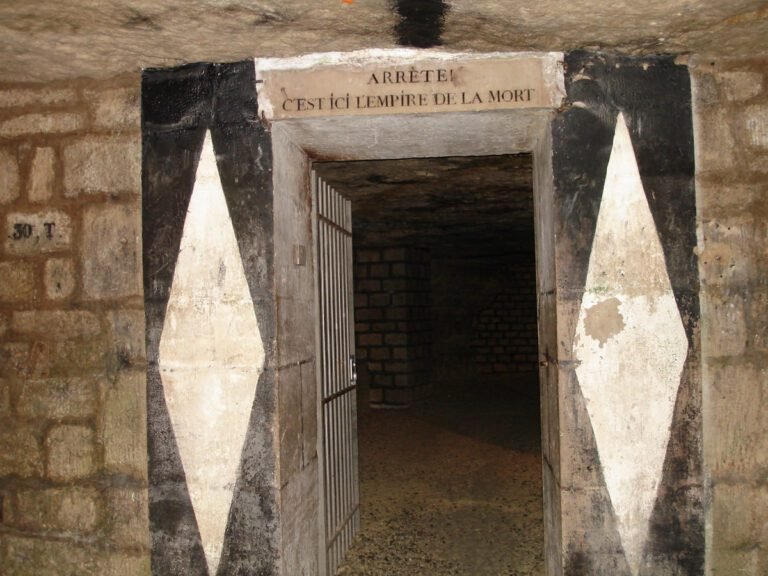 les-catacombes-entree