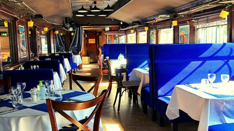 restaurant-wagon-bleu